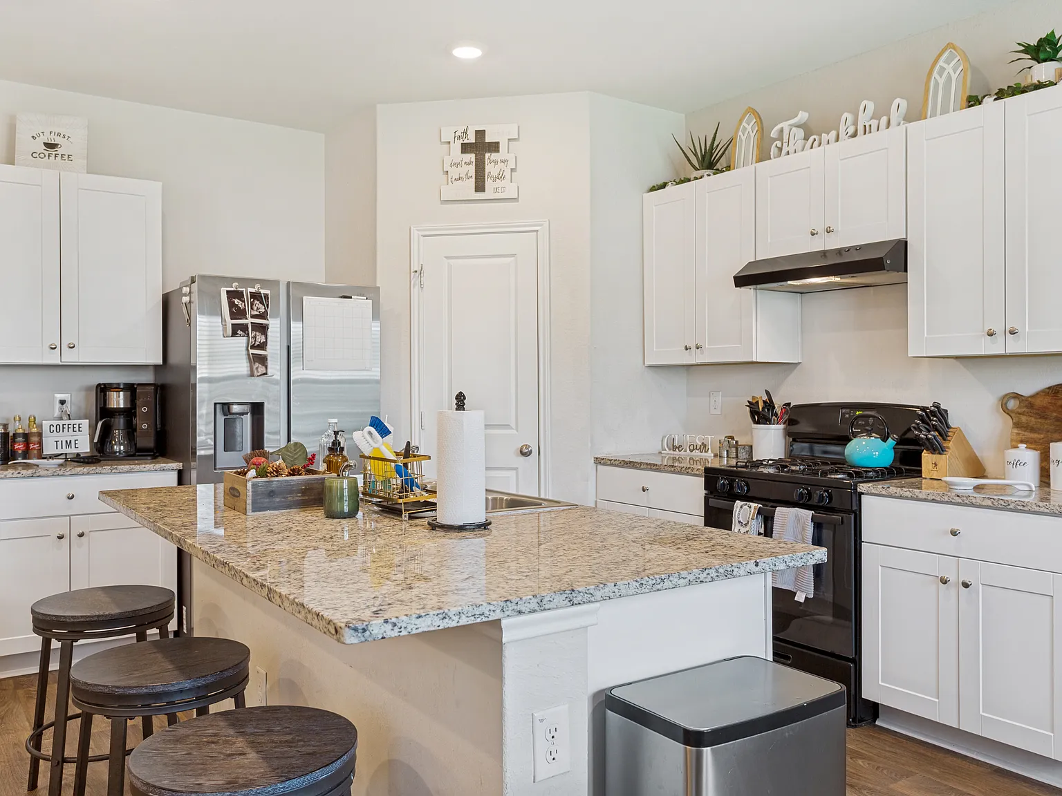 3 bed, 2.5 bath, 1698 sqft, $1,850 — Photo 4