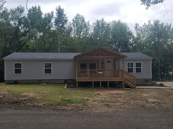 35 Crescent St, Friendship, TN 38034