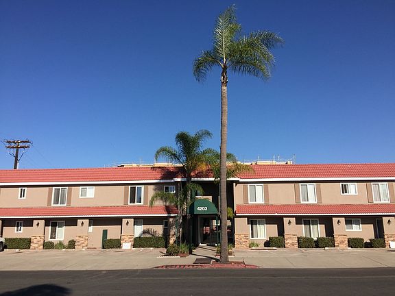 3rd image of 4203 Louisiana St APT 10