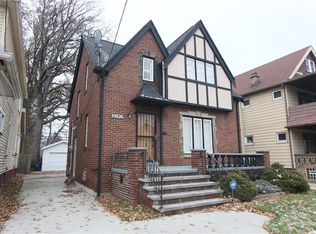 3292 Berea Rd, Cleveland, OH 44111