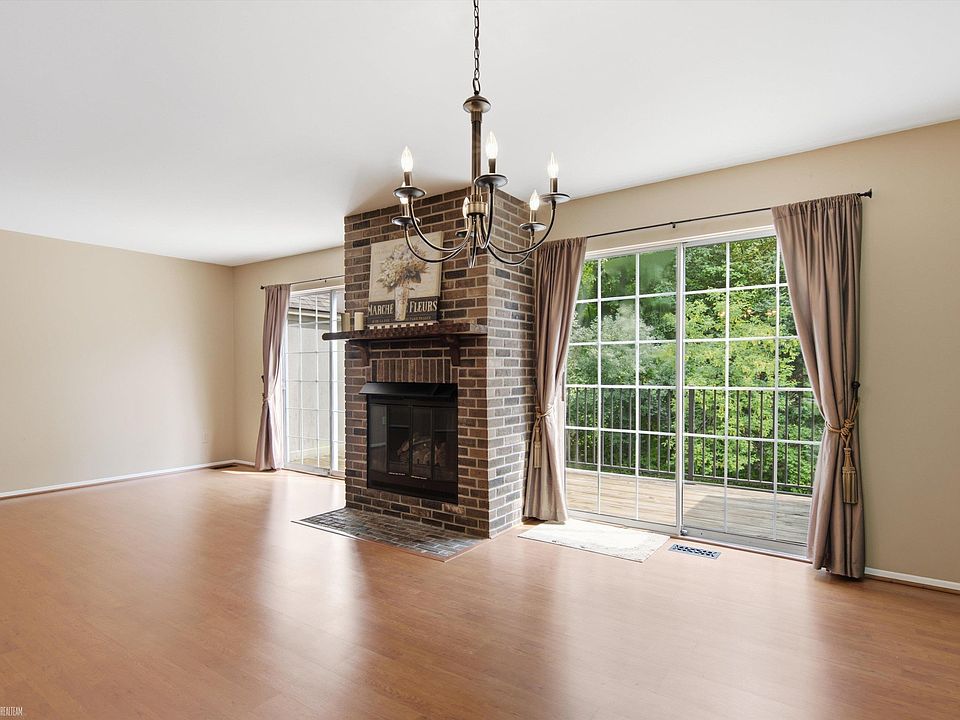 1328 Brook Ln, photo 8