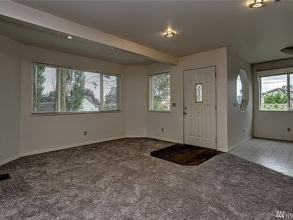 4th image of 2630 Verona St