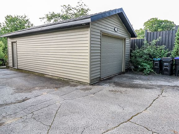 4th image of 21 Sunnidale Rd