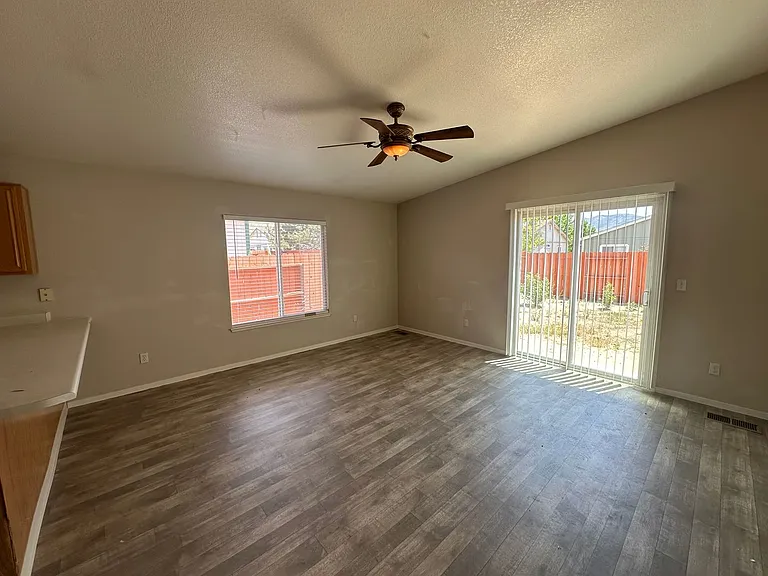17878 Empire Ct — Photo 6