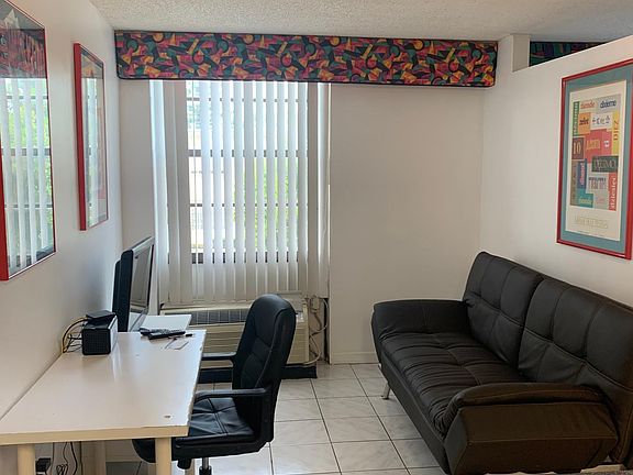 5th image of 710 Washington Ave APT 202