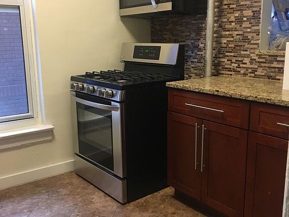 5th image of 677 W 204th St APT 23