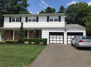 12 Bluefields Ln, Blauvelt, NY 10913