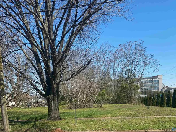 31 Church St NE, Decatur, AL 35601