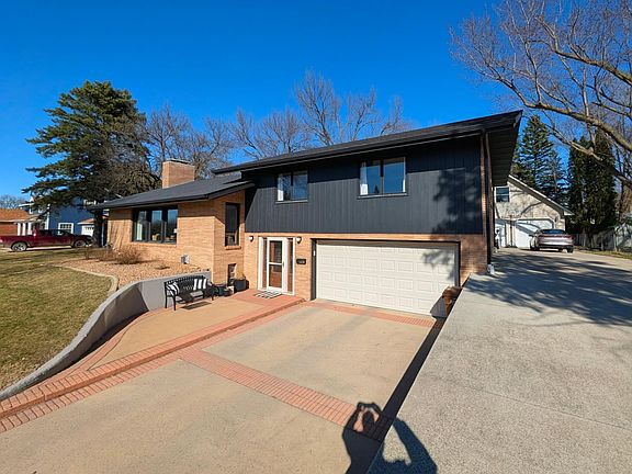 4th image of 1308 Ridgeview Dr