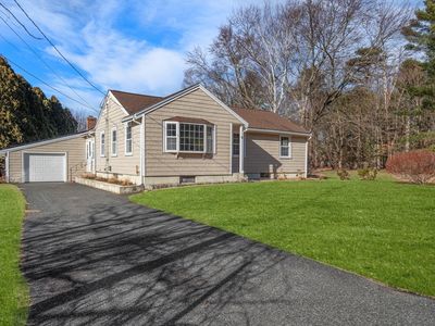 9 Lawrence Ct, Medfield, MA, 02052