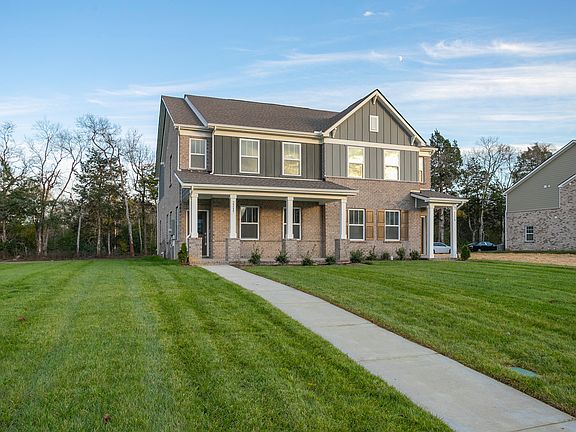 3rd image of 2217 Hospitality Ln