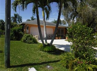 1632 SE 6th Ave, Cape Coral, FL 33990