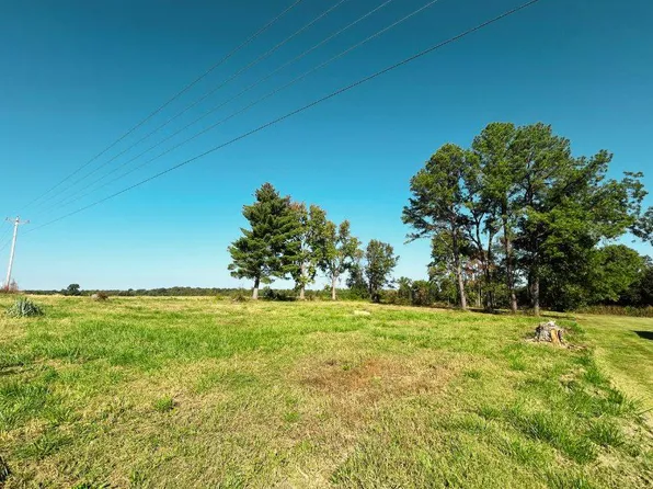 1389 IL Hwy 15, Fairfield, IL 62837