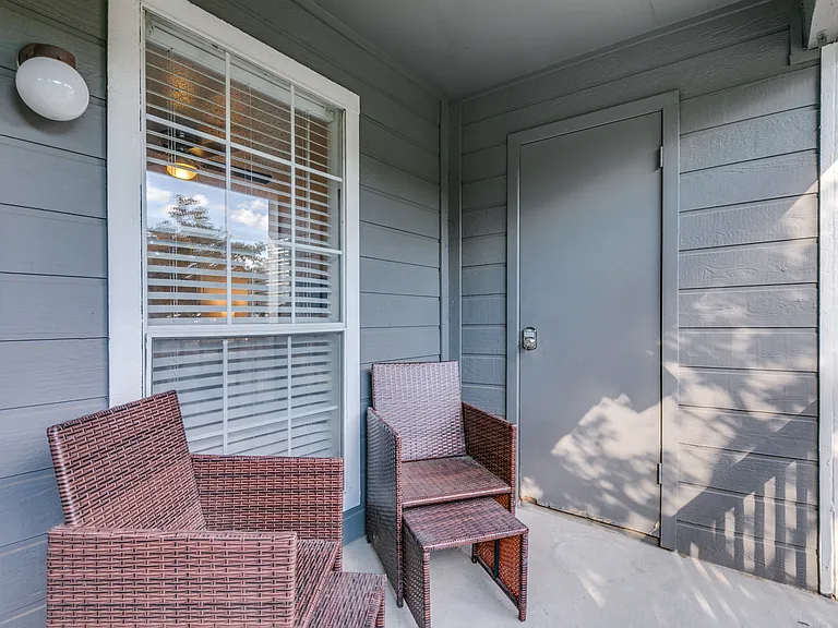 18333 Roehampton Dr #421 — Photo 16