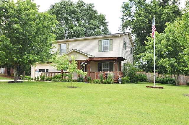 1st image of 2536 Ashford Dr