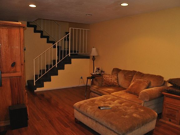 5th image of 3608 Missouri St