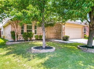 12136 Macaroon Ln, Fort Worth, TX 76244