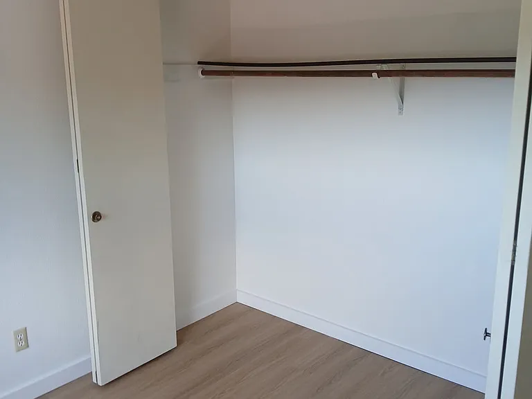 827 Water St #C — Photo 11