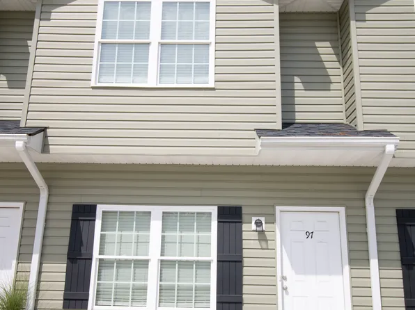 93 Briarwood Rd, Statesboro, GA 30458