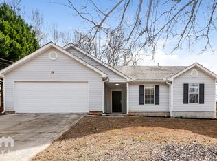211 Nicki Ct, Hampton, GA 30228