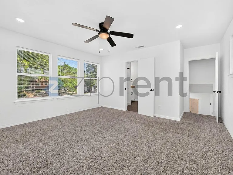1319 Lynn Haven Ave — Photo 24