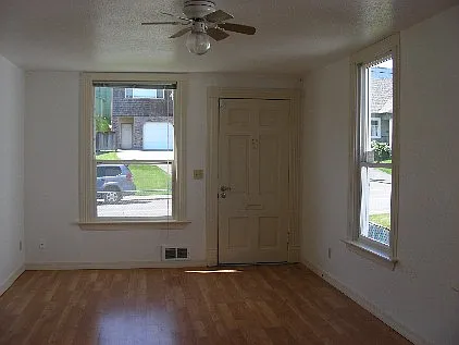 Building Photo - 3415 Wetmore Ave SE #B
