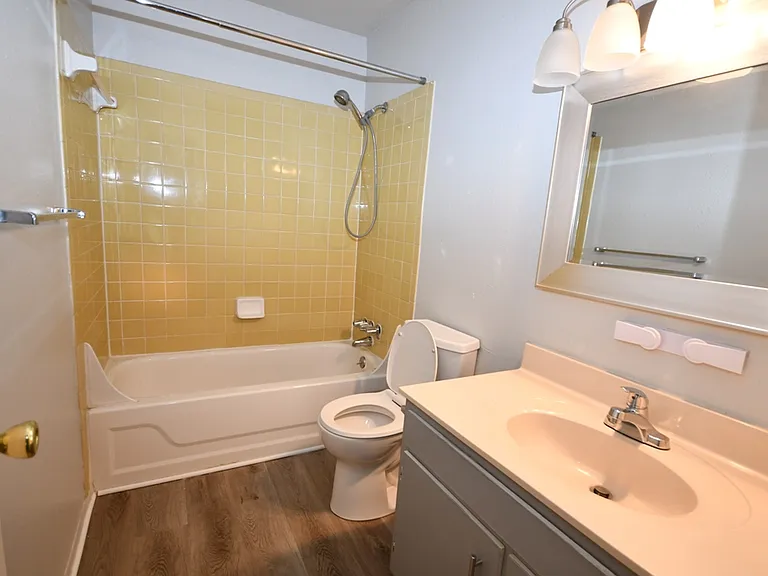 900 Mountain Creek Rd #C39 — Photo 12