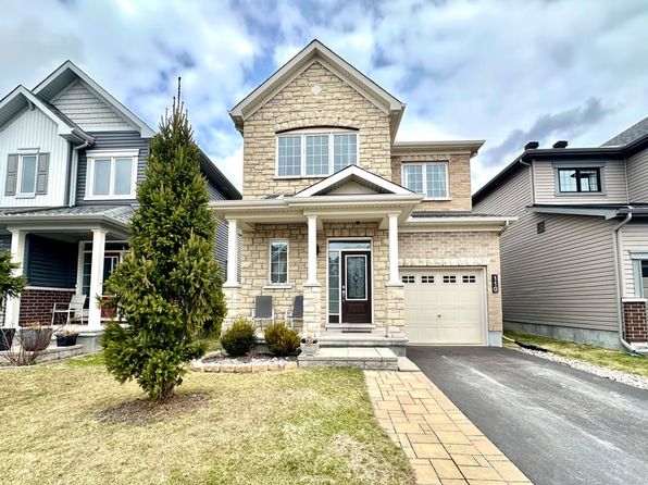 110 Pin Cherry Grv, Ottawa, ON K1W 0J5