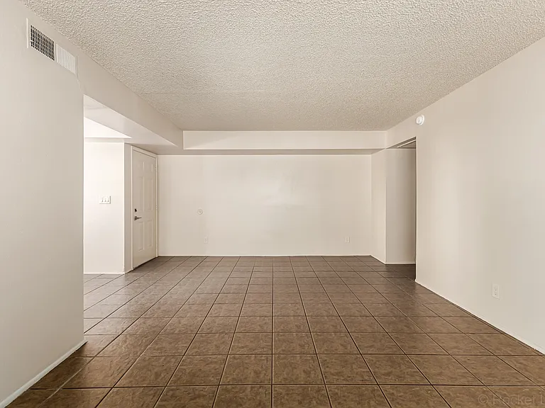 4717 W Bethany Heights Dr — Photo 21