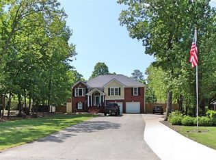 13 Vineyard Way, White, GA 30184