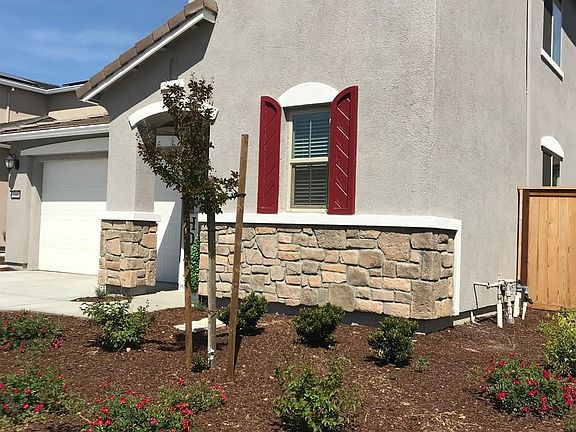 3rd image of 2048 Lanesborough St