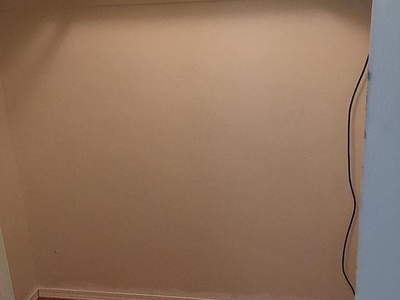 Walk-in closet/storage
