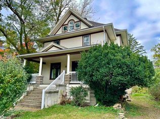 1517 Elm St, Grinnell, IA
