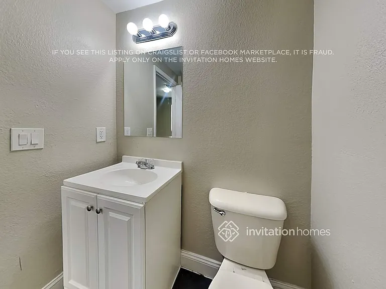 15050 SW 9th Ter — Photo 18