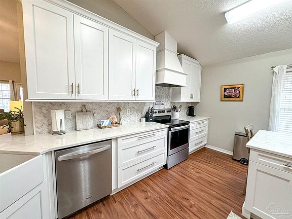 5th image of 3743 Chance Ct