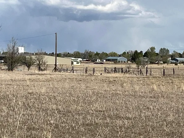 2957 W Walnut St, Wheatland, WY 82201