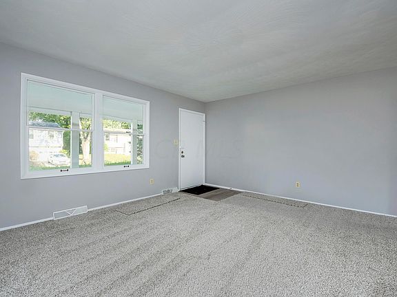 2nd image of 3306 Beachworth Dr