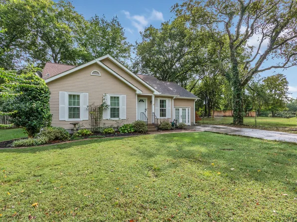 140 Rebecca Ct, Franklin, TN 37064
