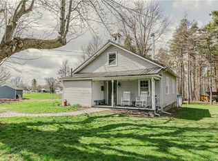 3742 Oakmount Rd, Bloomfield, NY