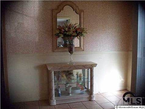 5th image of 44 Larch Dr