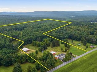 474 Groveside Rd, Hoosick Falls, NY 12090