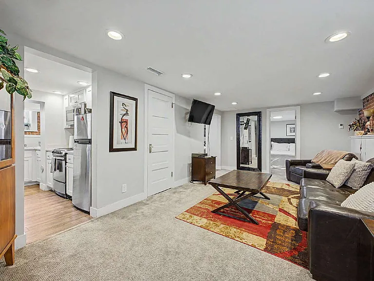 1156 S Downing St — Photo 4