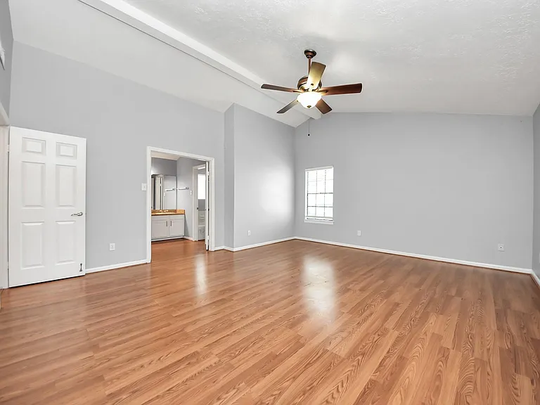16006 Autumn Falls Ln — Photo 37