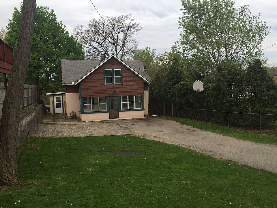 1st image of 2965 Coit Ave NE
