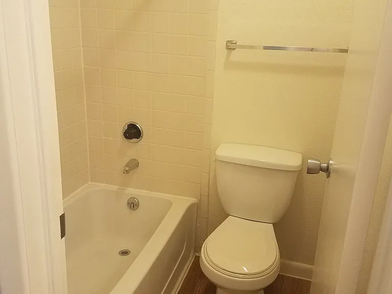 Quincy Ridge Apartments — Photo 41