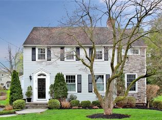 87 Meadowbrook Rd, West Hartford, CT 06107