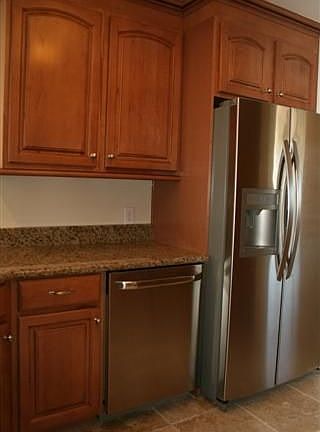 5th image of 3403 W 225th St