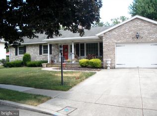 401 Clearview Rd, Hanover, PA 17331