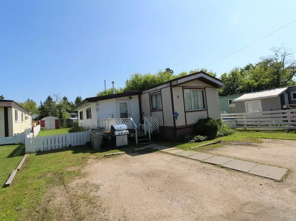 9501 104th Ave #10, Westlock, AB T7P 1M7