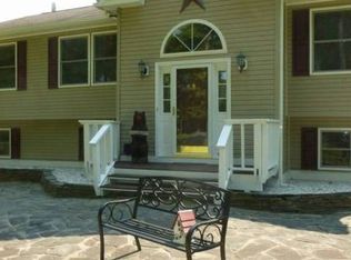 90 Stella Dr, Gardiner, NY 12525